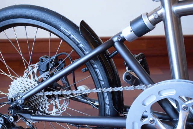 Vello.rear.fender.spacers.png